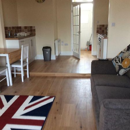 West View Apartment Belford Bagian luar foto